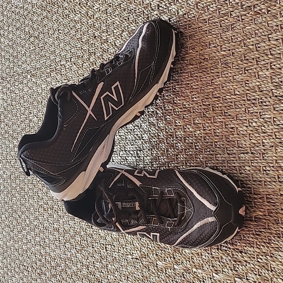 NEW BALANCE women's pink and brown 620 nfuse sneakers.  Size is 9 - Picture 1 of 9